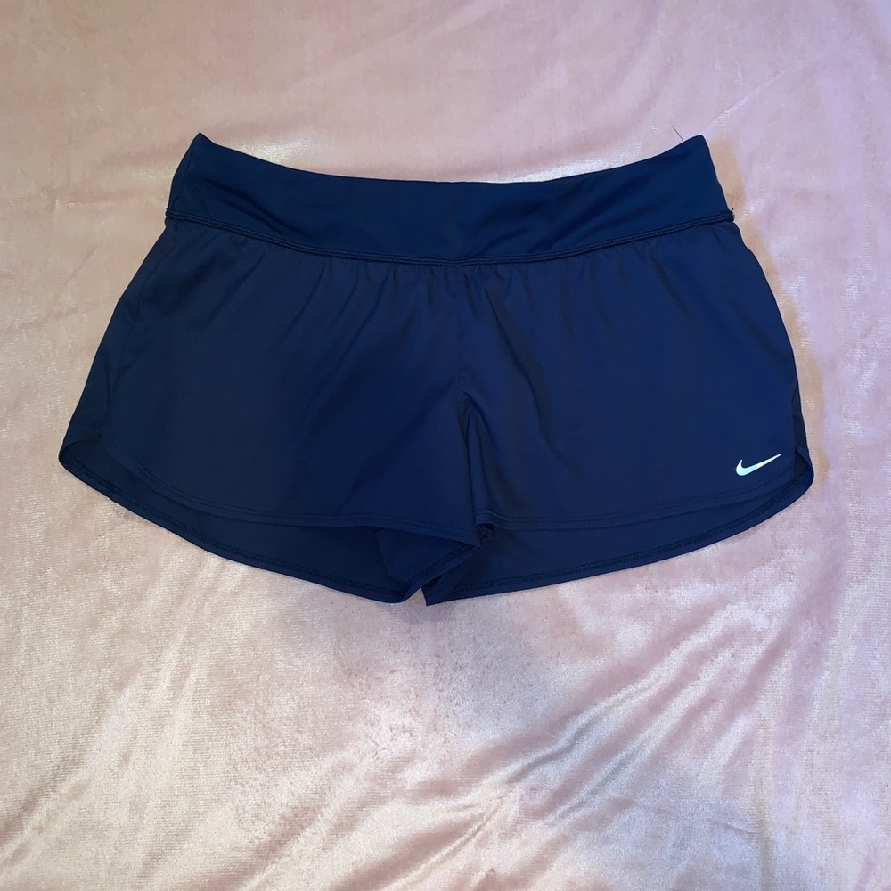 NIKE Shorts w/ pocket